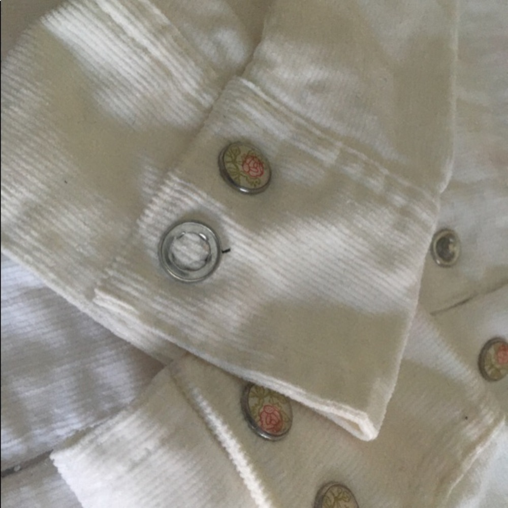 Jean jacket 💕 - Picture 4 of 4